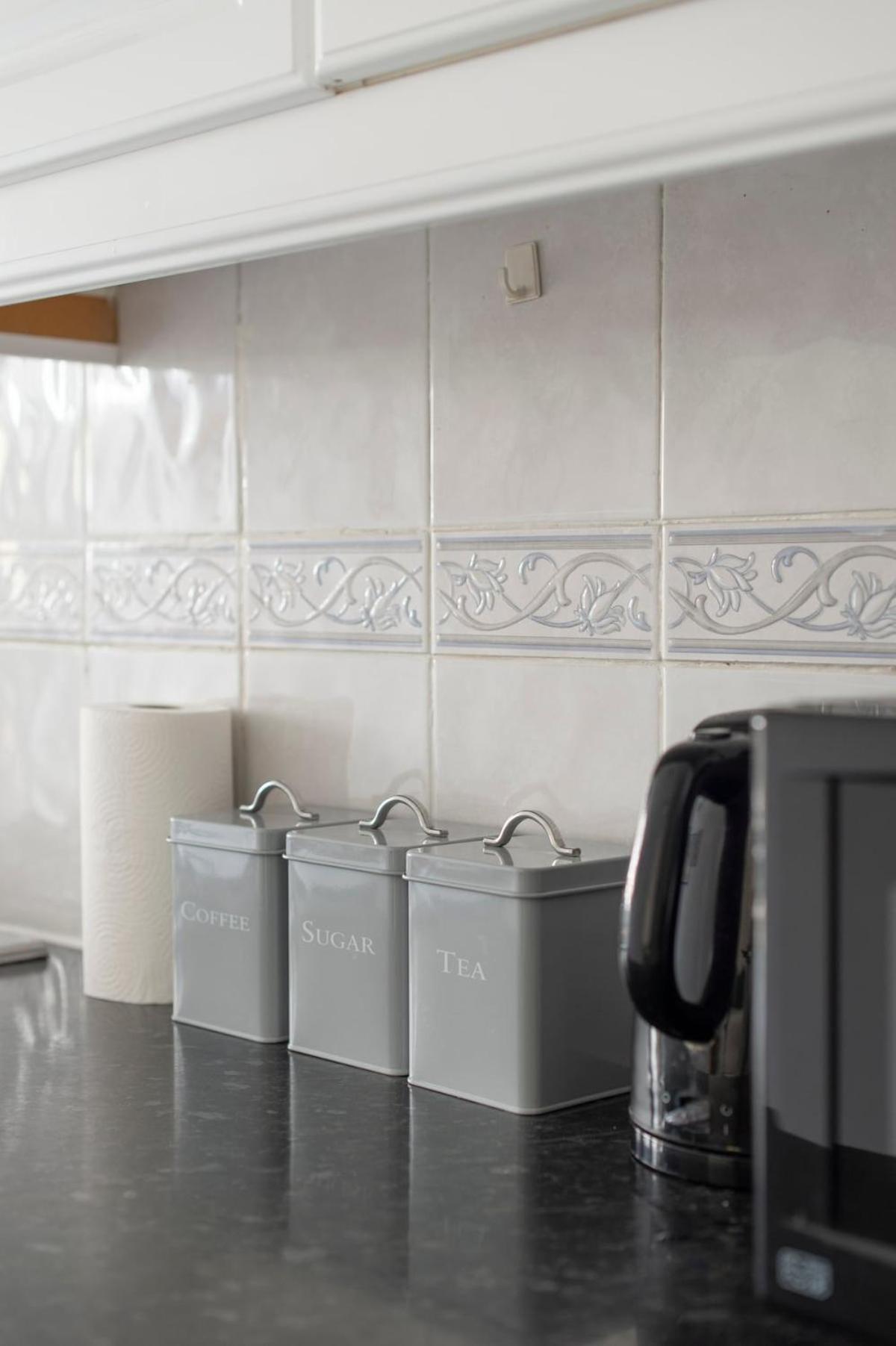 Lovely 2-Bed 20 Mins To Central London Londres Exterior foto